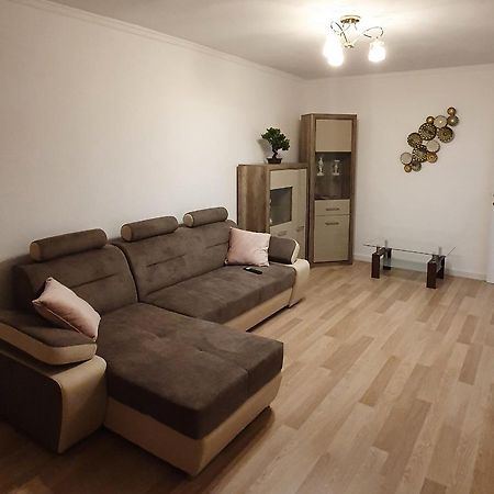 Rebecca Sweet Apartment Oradea Exterior foto
