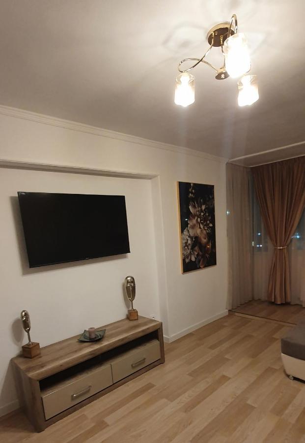 Rebecca Sweet Apartment Oradea Exterior foto